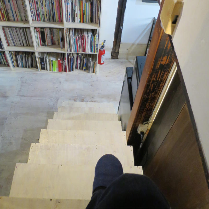 泊まれる図書館「KAB Library and Residency」_c0060143_21322924.jpg