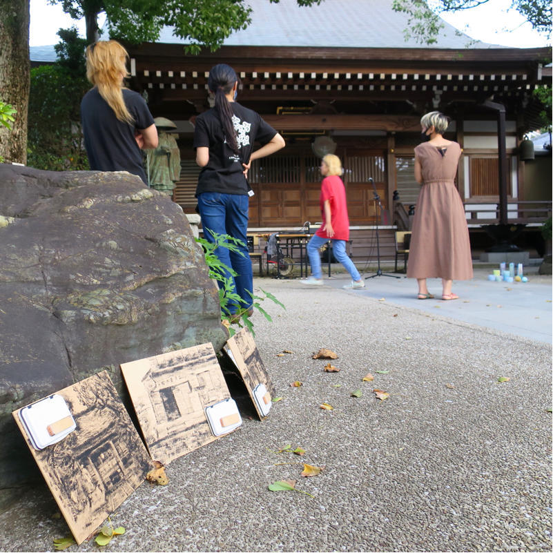 『密蔵寺』で即席ハンコアート展_c0060143_21562724.jpg