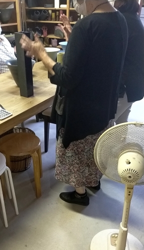 発送作業とお客様_d0195183_01184810.jpg