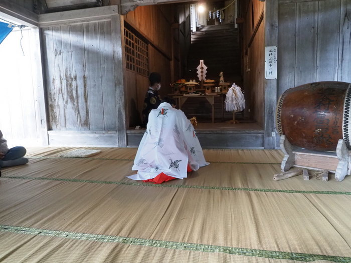 客人神社の秋祭り_c0116915_00331343.jpg