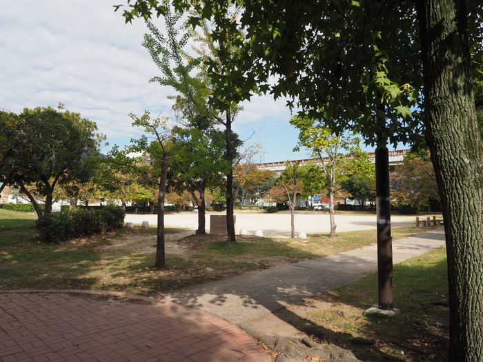 佐伯区民文化センター&五日市中央公園_c0116915_23363831.jpg