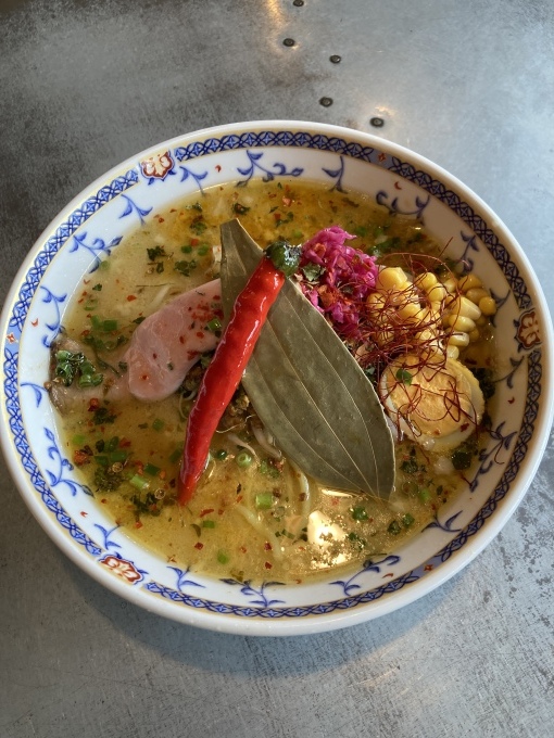 味噌スパイスカレーラーメン_e0132147_19525953.jpeg