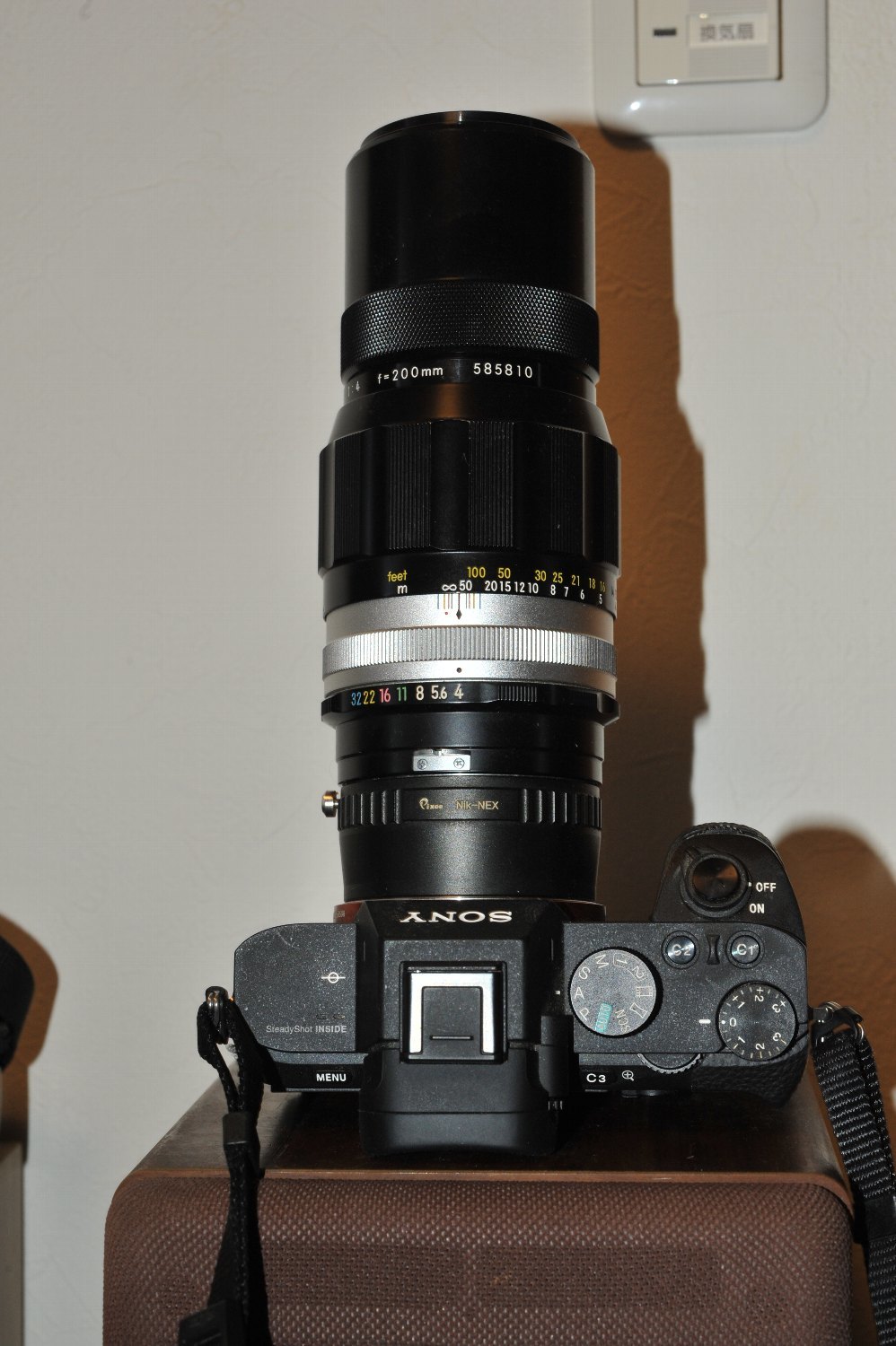 Nikkor-Q.C Auto 200mm F4 で スズメさん を_b0069128_08122176.jpg