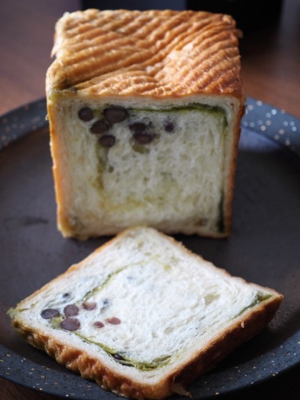 クロワッサン食パンとカリフラワーのスープ_a0258686_10400370.jpg