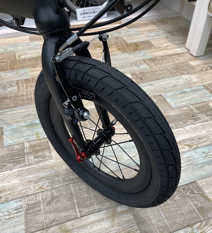 DAHON K3/Doveシリーズにジャストサイズのタイヤ入荷しました DAHON K3/Doveシリーズにジャストサイズのタイヤ入荷しました