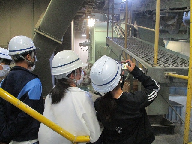 富士高の1年生がキャリア教育の一環でOBが社長を務める㈱イーシーセンターさんを企業訪問_f0141310_05500185.jpg