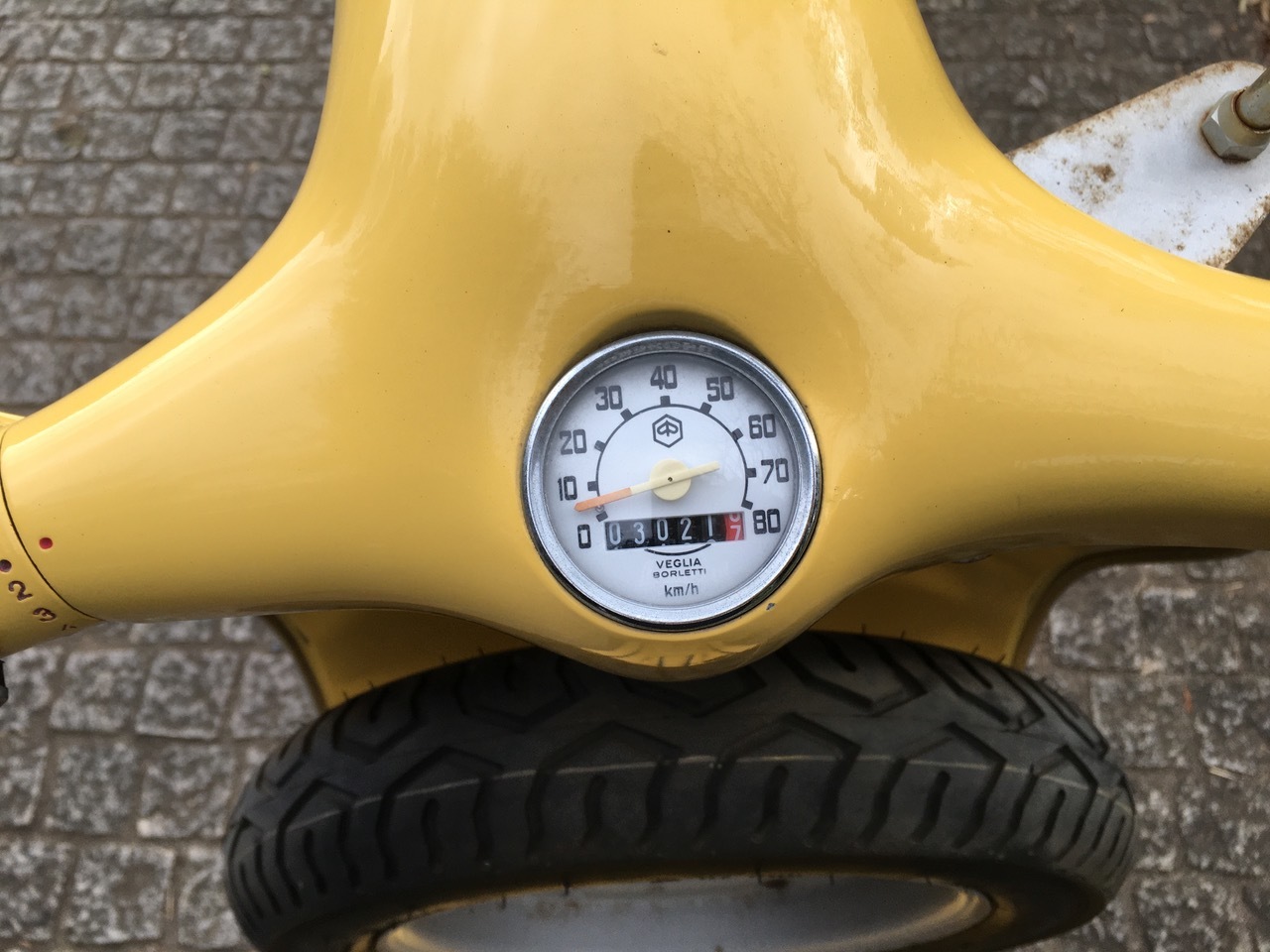 レアカラー Vespa 50s マスタードイエロー 3 000km 密林商會報 レアカラー Vespa 50s マスタードイエロー 3 000km 密林商會報