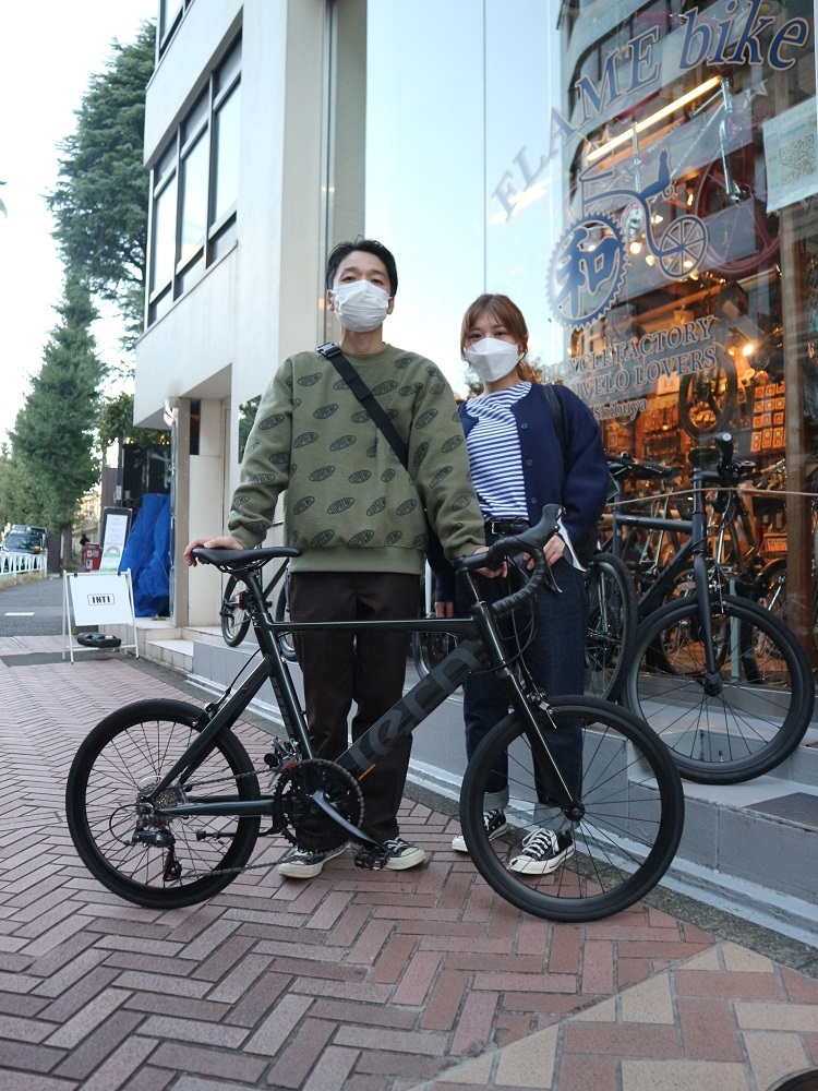 10月23日　渋谷　原宿　の自転車屋　FLAME bike前です_e0188759_18075280.jpg