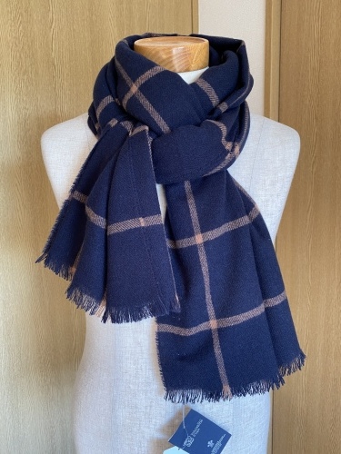 ~冬はカシミアの巻き物で~ 「Johnstons of Elgin」Scotland 編_c0177259_21452427.jpeg