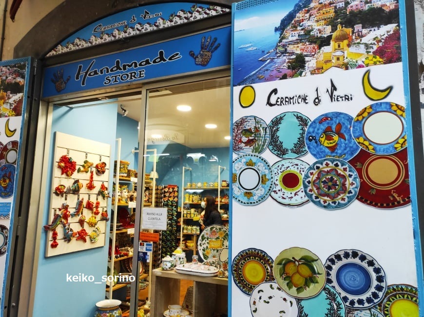 店舗良い スパッカ・ナポリの陶器ショップで買い物！ 南イタリア日和 : 置物