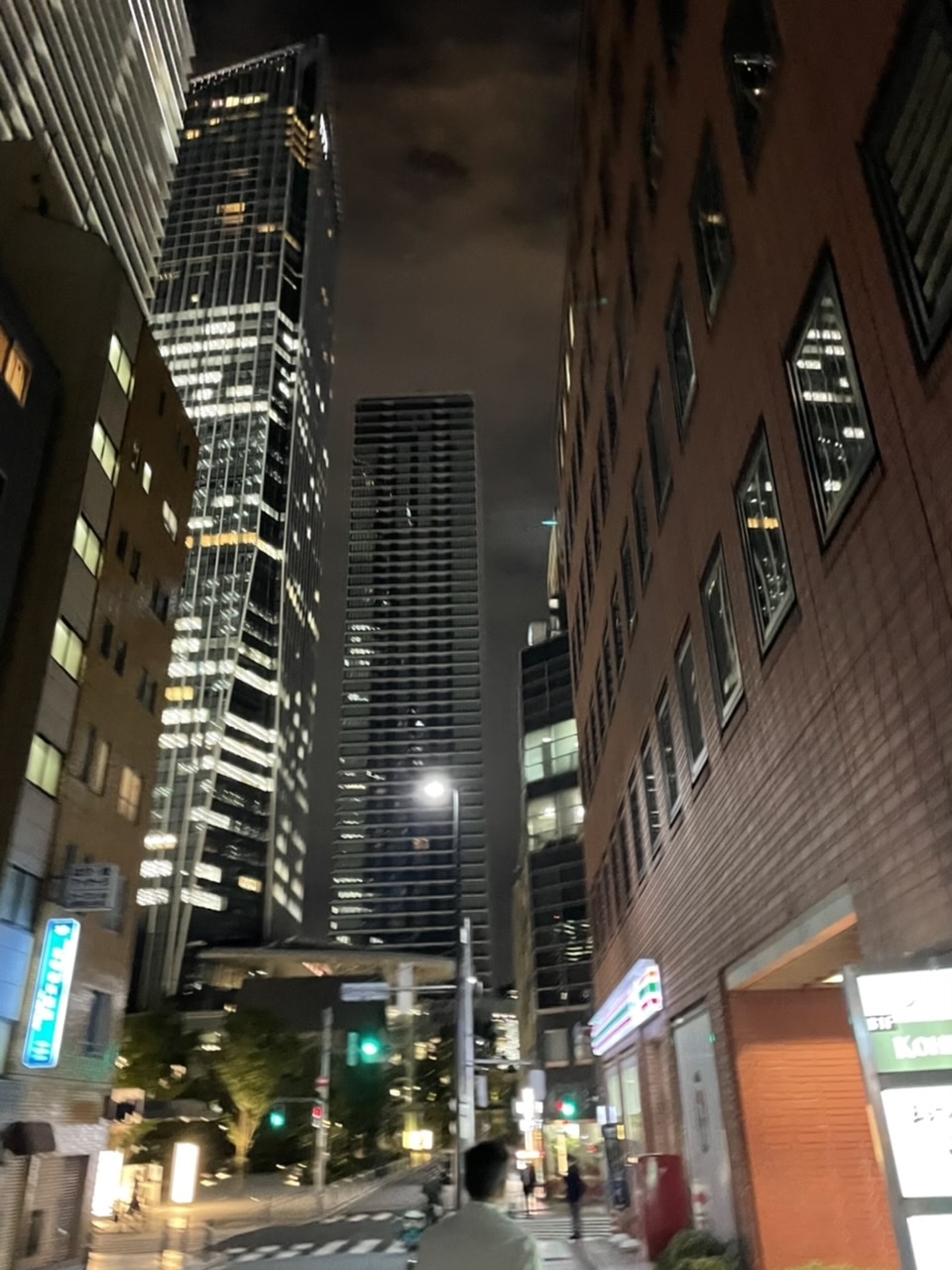 10月26日 若手経済学者と_a0317236_07332757.jpeg