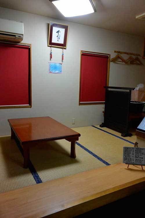 【(山梨グルメ)甲府市「くいのみ処 でめきん」・・・女将が作る見た目からして綺麗で美味しい創作料理!!】_a0005436_20052148.jpg