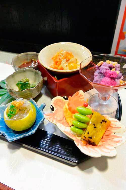 【(山梨グルメ)甲府市「くいのみ処 でめきん」・・・女将が作る見た目からして綺麗で美味しい創作料理!!】_a0005436_20193947.jpg
