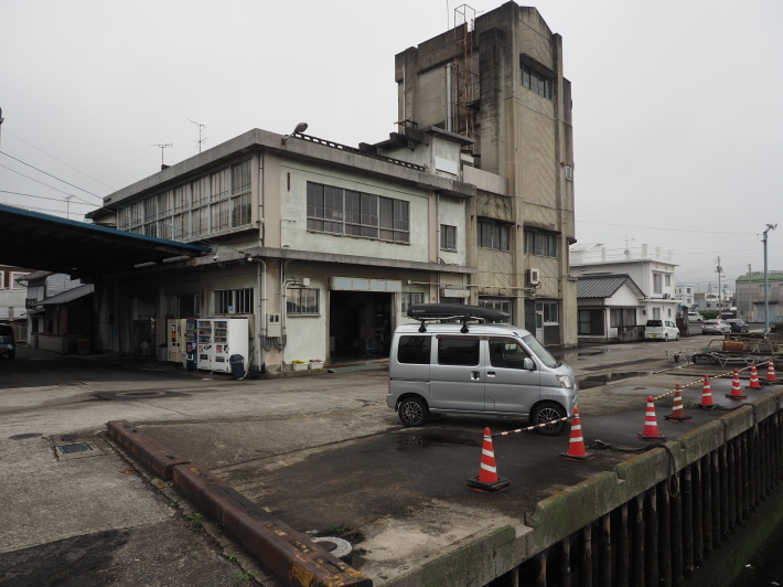21 05 27 大久保自販店三島販売所で自販機うどん ジムニーとハイゼット ピカソ カプチーノ とスカルペル で旅に出よう