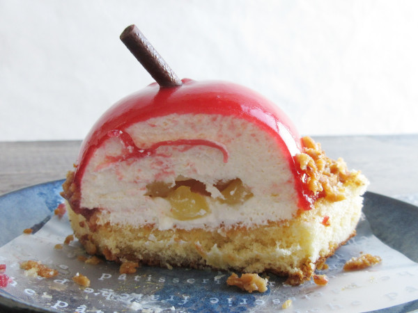 【シャトレーゼ】まんまるりんごケーキ_c0152767_07330269.jpg