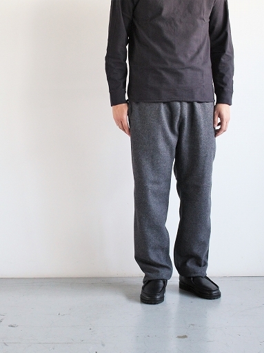 NECESSARY or UNNECESSARY (N.O.UN.)　SPINDLE WOOL / CHARCOAL_b0139281_17535372.jpg