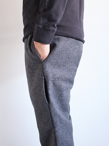 NECESSARY or UNNECESSARY (N.O.UN.)　SPINDLE WOOL / CHARCOAL_b0139281_17535403.jpg