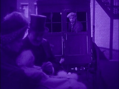 「夜の女」　Lady of the Night (1925)_f0367483_09570774.jpg