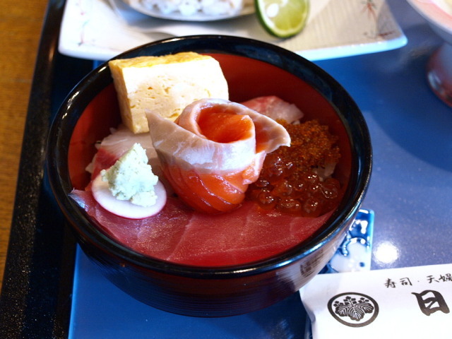 日本橋 その112(炙りホッキめし&ミニ海鮮丼 他)_d0153062_20524647.jpg