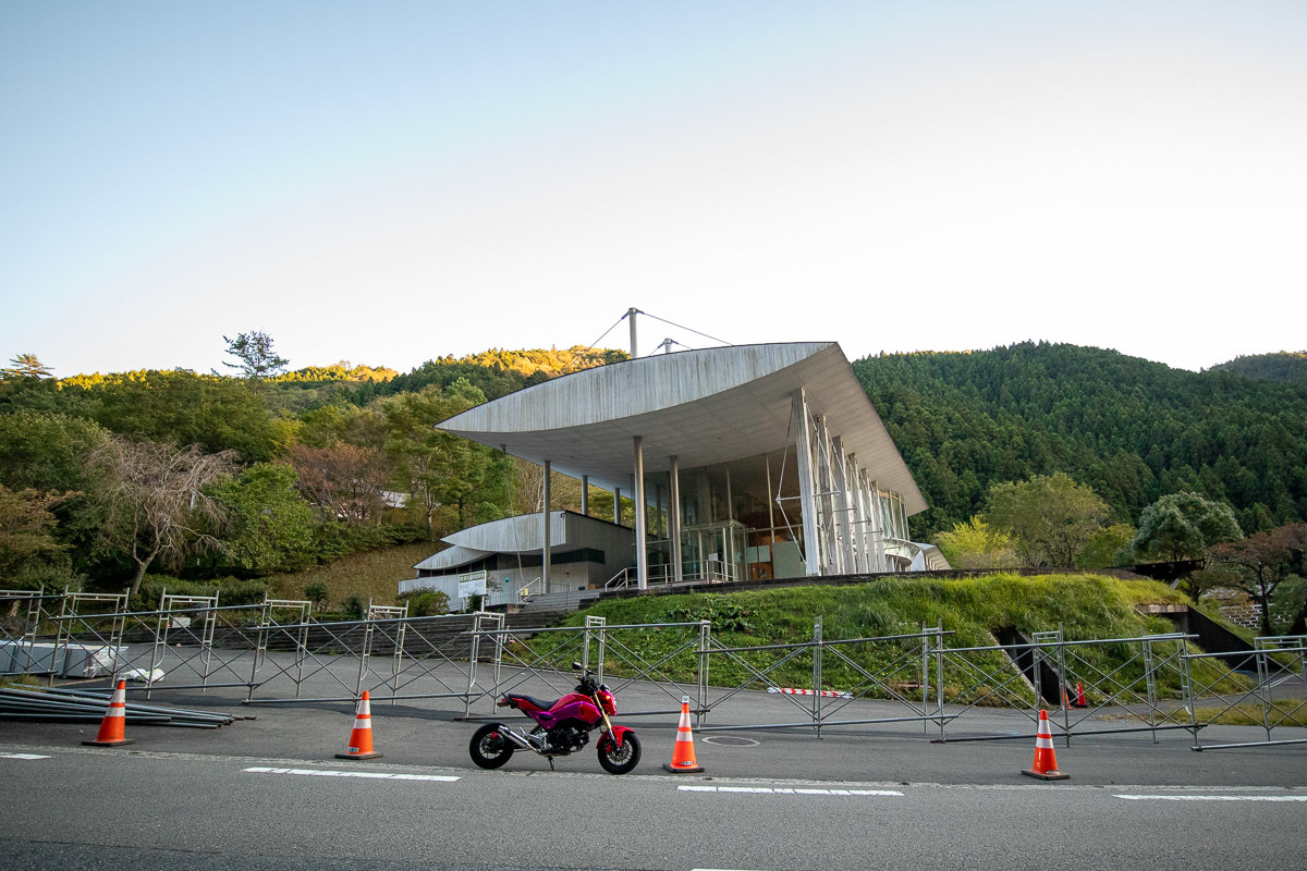 高知からグロムで行く、阿蘇の旅 その1【八幡浜】_a0077663_22522526.jpg