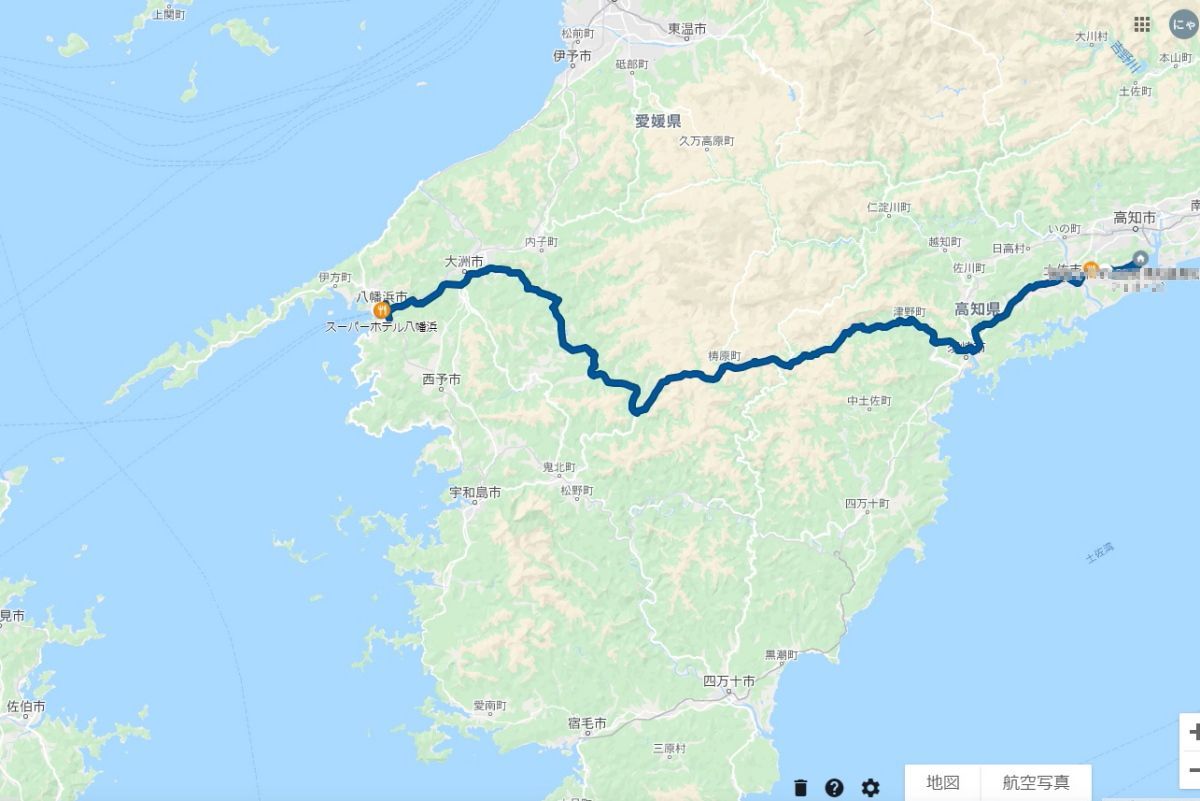 高知からグロムで行く、阿蘇の旅 その1【八幡浜】_a0077663_23415282.jpg