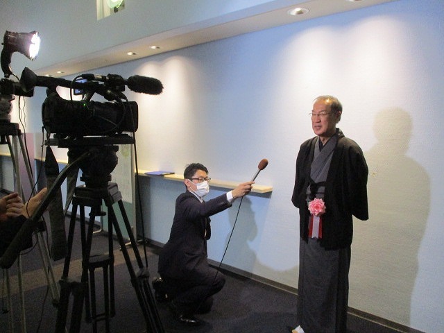 市の最高の栄誉である「富士市長表彰」で、今年は茶道の渡邉哲男(渡邉宗哲)氏が受賞_f0141310_08343185.jpg