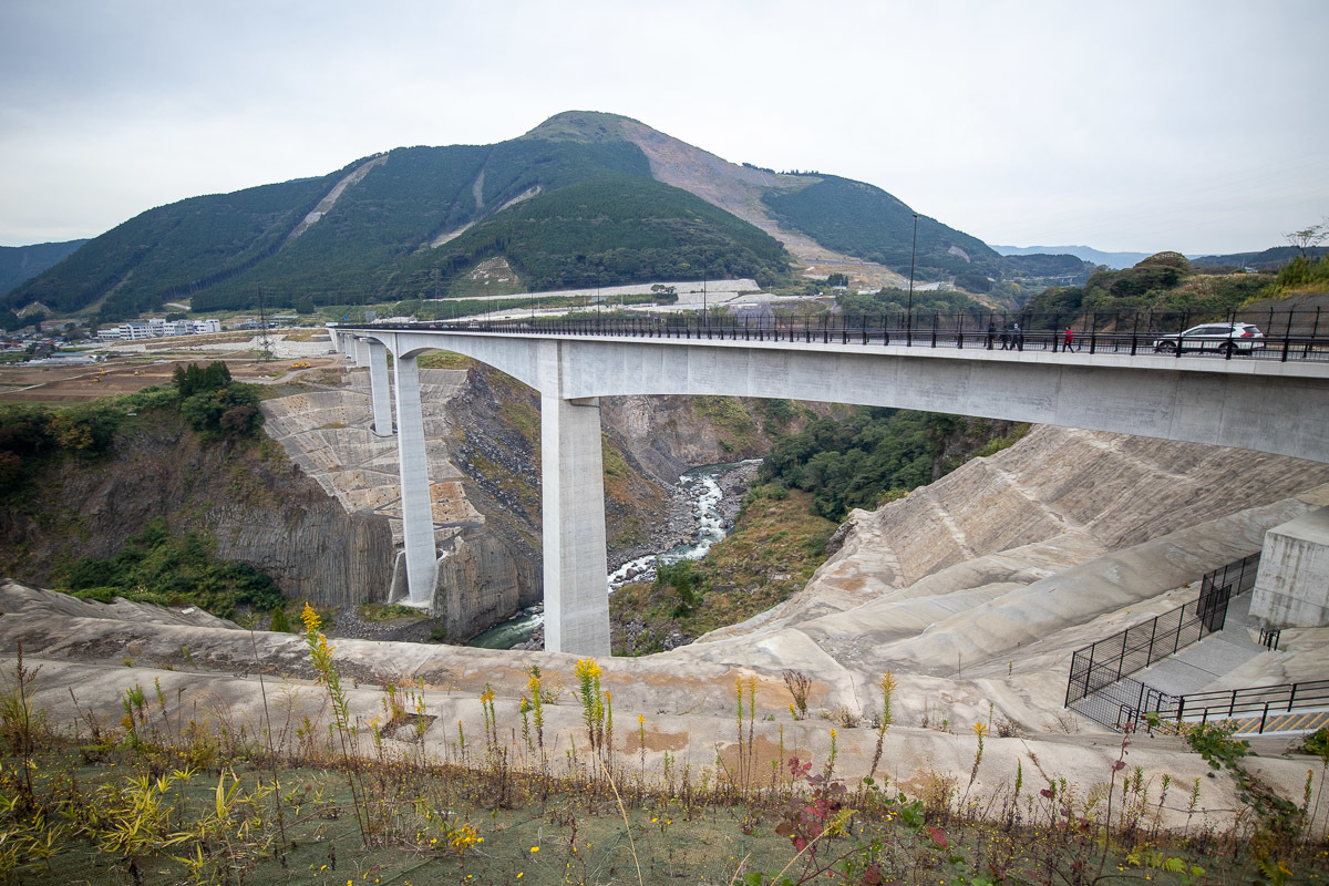 高知からグロムで行く、阿蘇の旅 その5【新阿蘇大橋】_a0077663_00585445.jpg