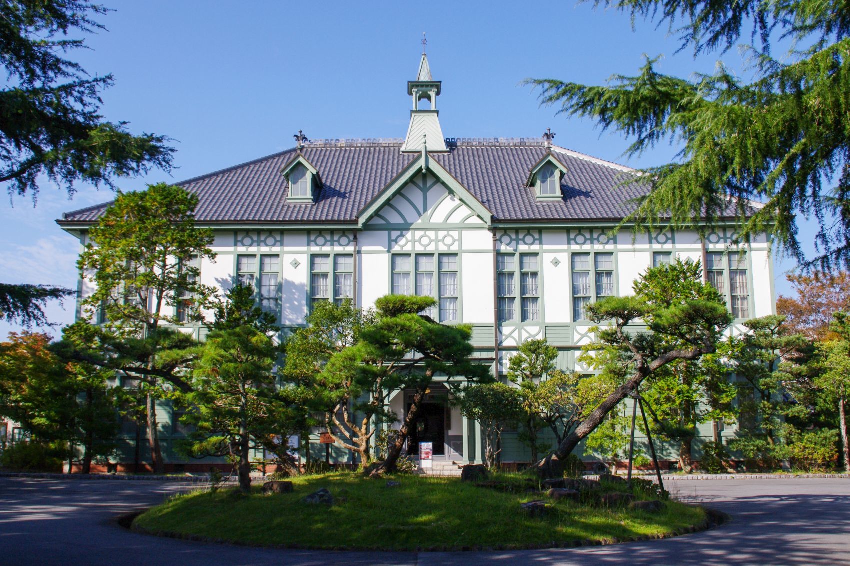 【重要文化財｜奈良女子大学 記念館】（旧奈良女子高等師範学校）　見学のしかた　（奈良県 奈良市）_b0212342_11375431.jpg