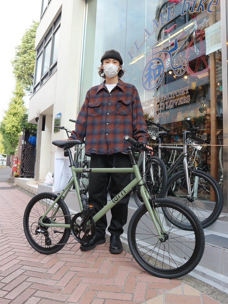 11月3日 渋谷 原宿 の自転車屋 FLAME bike前です_e0188759_18014401.jpg