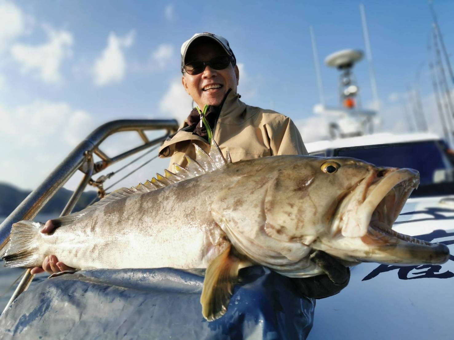 クエはやばすぎた 黒潮丸 広島 遊魚船 釣り船 お問い合わせ ０９０ ６４１１ ８８８２