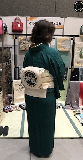 サローネのお客様・素敵な刺繍のバッグ&猫のバッグ。_f0181251_19450402.jpg