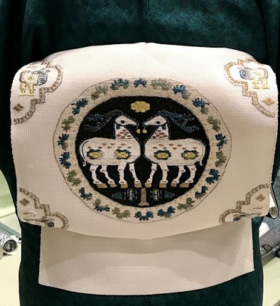 サローネのお客様・素敵な刺繍のバッグ&猫のバッグ。_f0181251_19453414.jpg