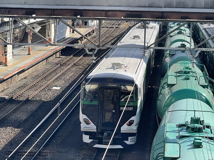 修学旅行列車＊横浜線をE257が走った♪_c0212604_07272518.jpeg