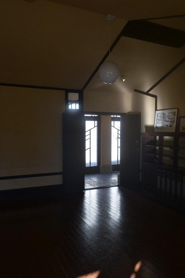 東京豊島区の自由学園明日館(大正モダン建築再訪2021)その2_f0142606_02095776.jpg