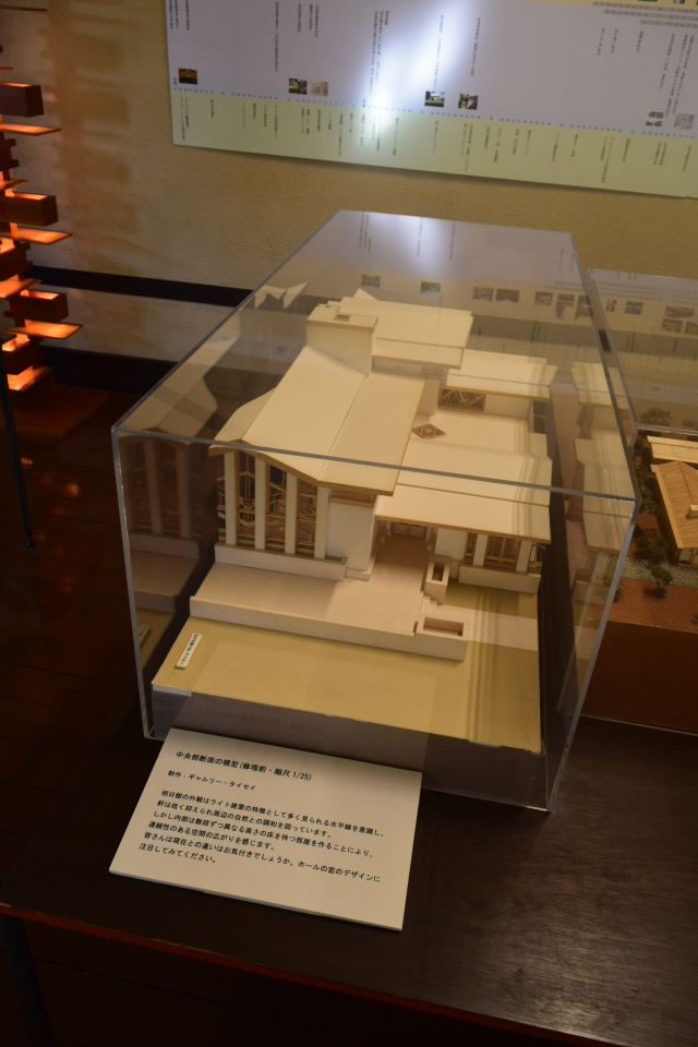 東京豊島区の自由学園明日館(大正モダン建築再訪2021)その2_f0142606_02262954.jpg