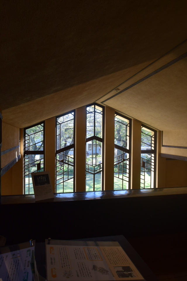 東京豊島区の自由学園明日館(大正モダン建築再訪2021)その2_f0142606_03092075.jpg