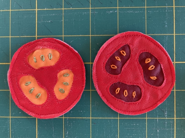 手づくりちびっ子おもちゃ 大苦戦のレザーのおままごと_d0348118_09421705.jpeg