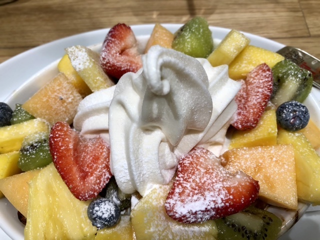 【果実園でフレンチトーストとパンケーキ】_b0009849_16593173.jpeg