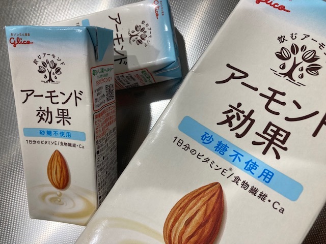 almond milk /  ten_d0135801_15561975.jpg