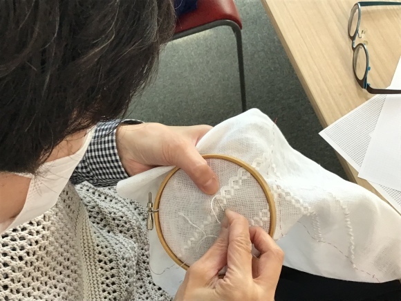 御園二葉のハーダンガー刺繍講座_c0357605_15153363.jpeg