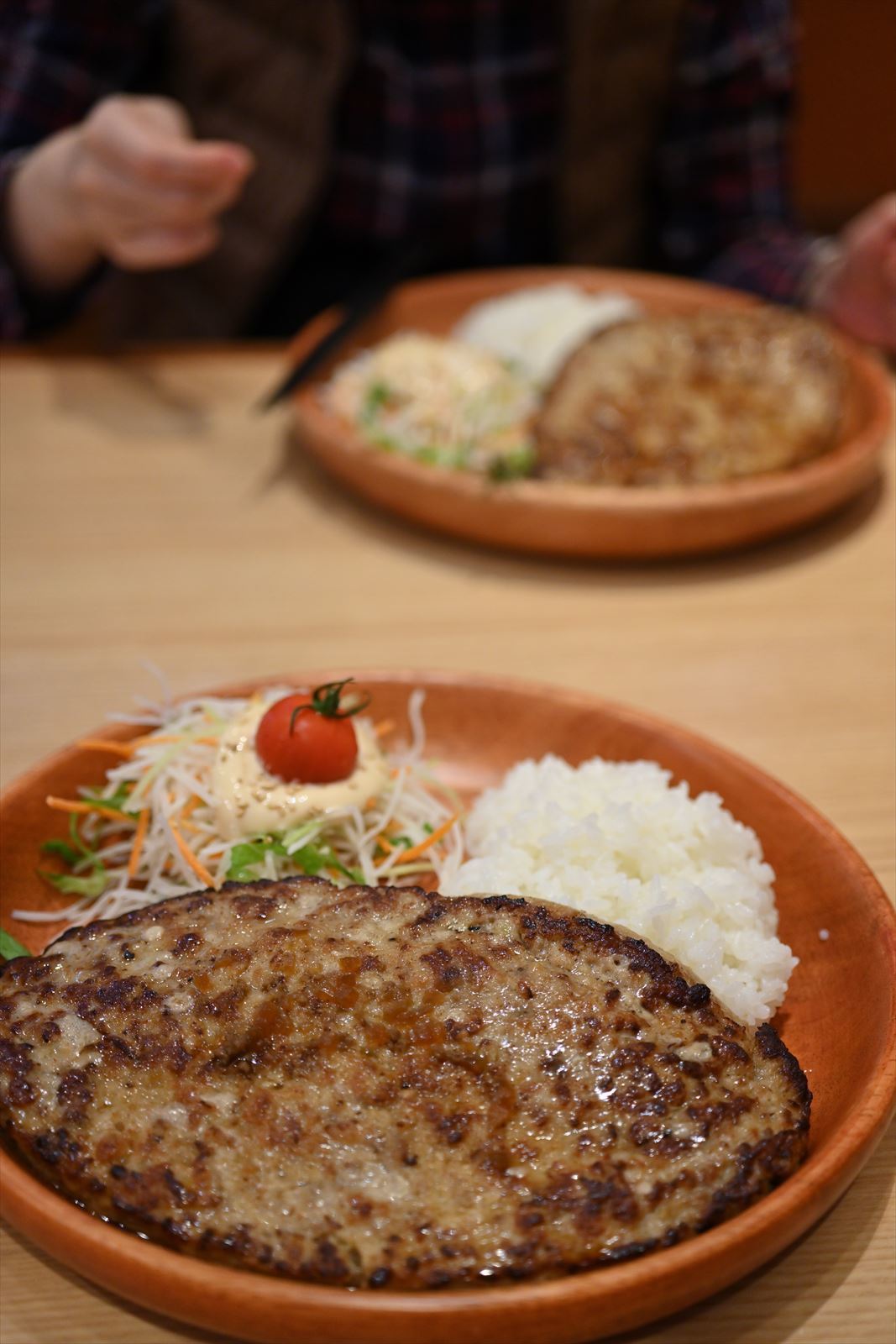 We ate the new hamburger cutlet from bikkuri donkey
