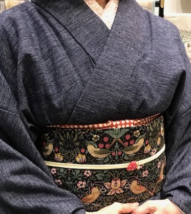 サローネのお客様・華やかなお二人・イチゴ泥棒帯。_f0181251_17594973.jpg