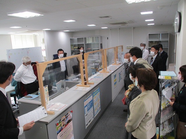 新体制でスタートした「富士市地域産業支援センター（Beパレット　ふじ）」を視察_f0141310_07024433.jpg