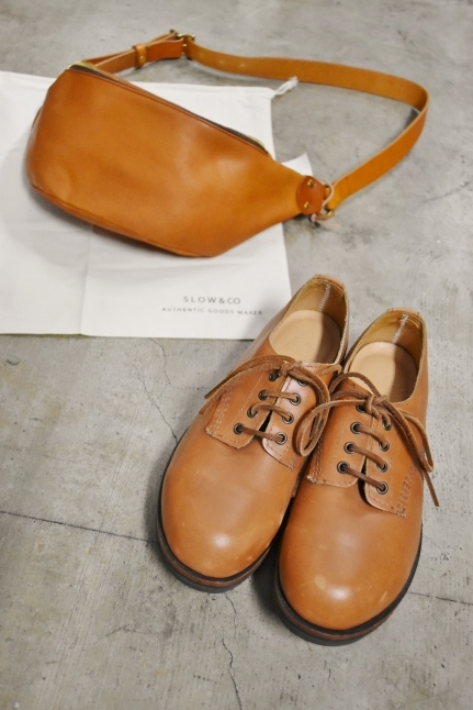 SLOW FUNNY BAG CAMEL 色★_d0152280_03475833.jpg