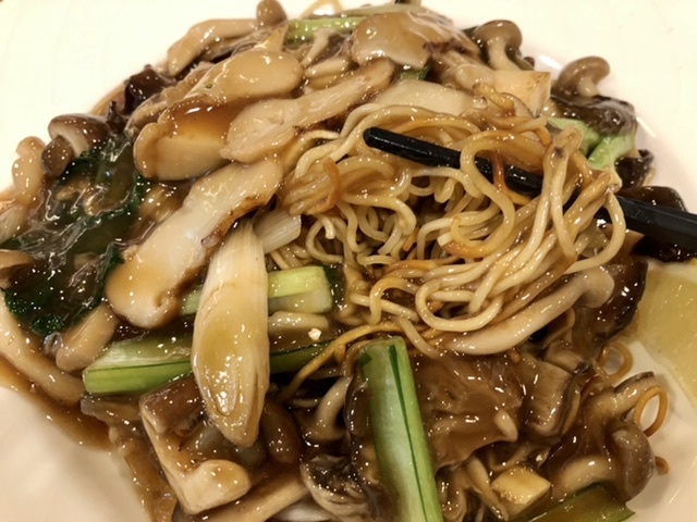【久しぶりの銀座アスターで「松茸入りのきのこの焼きそば」】_b0009849_13435046.jpeg