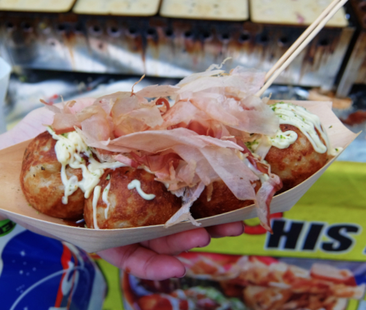 NYコミコンで大行列、6個15ドルの激ウマ「たこ焼き」、Karls Ball Takoyaki_b0007805_06410500.jpg