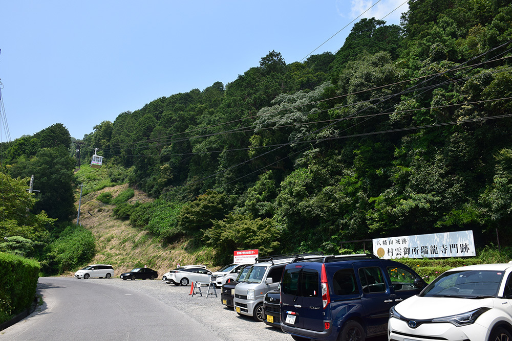 豊臣秀次が築いた八幡山城を歩く。 その1 <登城口~二ノ丸>_e0158128_20450383.jpg