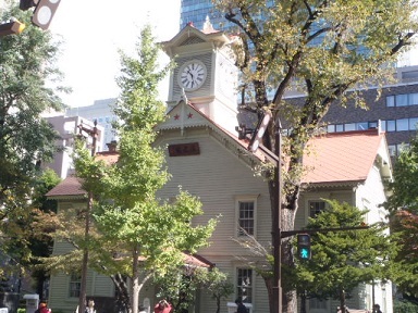 秋の札幌へ 小樽なると屋で若鶏の半身揚げ ほっけフライ 旅 日々エピソード 秋の札幌へ 小樽なると屋で若鶏の半身揚げ ほっけフライ 旅 日々エピソード
