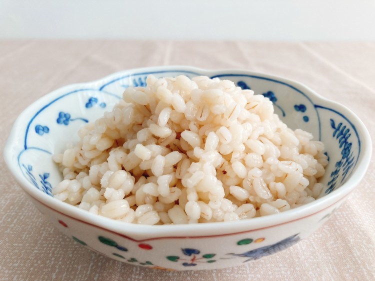 お肉を使わないヘルシー中華!ちょこっと可愛いもち麦餃子の作り方_c0405952_07542025.jpg