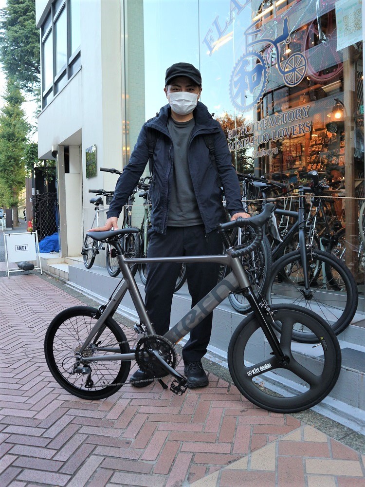 11月14日 渋谷 原宿 の自転車屋 FLAME bike前です_e0188759_19210499.jpg